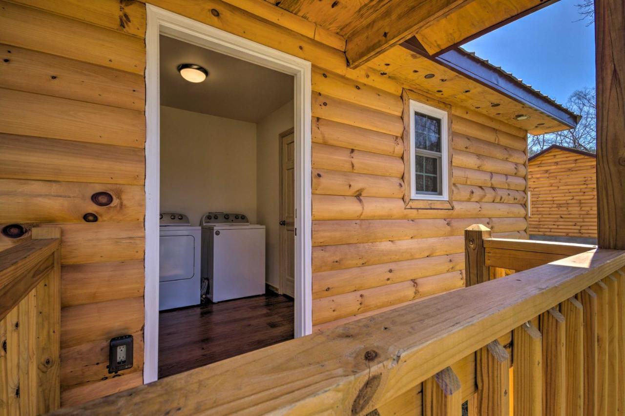 Bears Den Cabin With Porch About 5 Mi To Bryson City! Exteriör bild